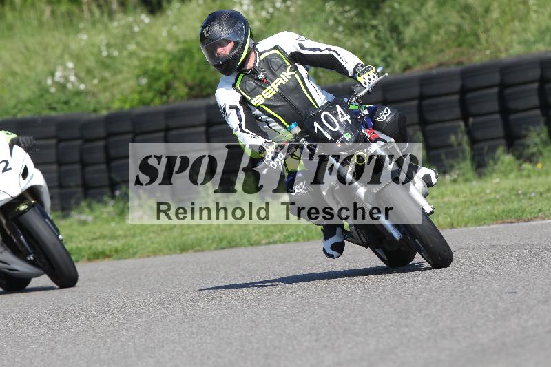 Archiv-2025/13 01.05.2025 Speer Racing ADR/Gruppe gruen/104